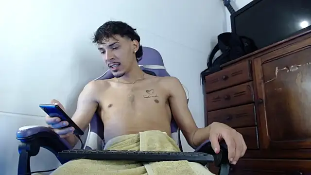 Snapshot of Yankees_xxx chatting on February 8, 2026, 12:47 pm Yankees xxx online show from February 8, 2026, 12:47 pm