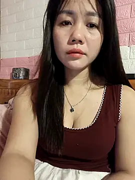 Ngocmai lazdy online show from March 27, 2026, 9:54 am