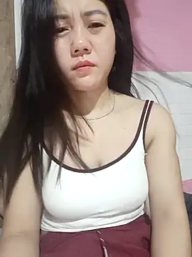 Ngocmai lazdy online show from May 27, 2026, 4:36 pm