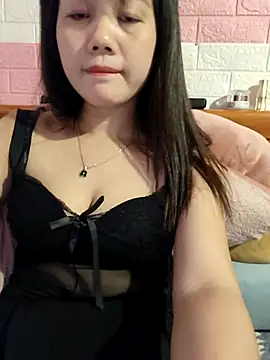 Ngocmai lazdy online show from March 24, 2026, 6:13 am