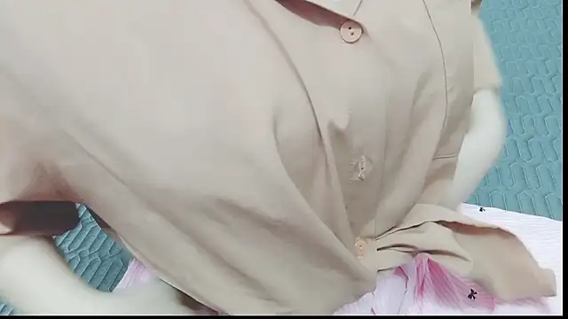 Snapshot of Mai_maik chatting on February 15, 2026, 3:51 am Mai maik online show from February 15, 2026, 3:51 am