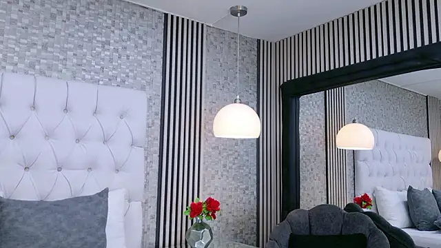 ChloeRousee online show from February 1, 2026, 10:57 am