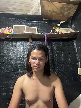 Snapshot of HugeAgatha chatting on February 12, 2026, 7:57 pm HugeAgatha online show from February 12, 2026, 7:57 pm