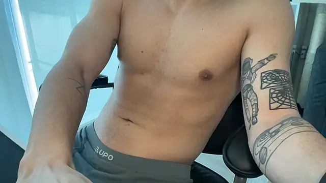 lukshof online show from February 4, 2026, 6:58 pm