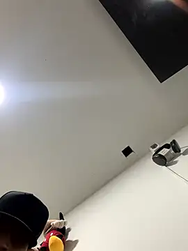 Davidhotboyxx online show from January 13, 2026, 7:12 am