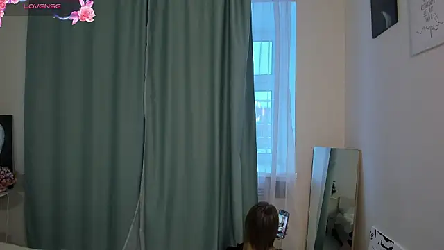 EmmaStoneWants online show from February 17, 2026, 4:54 am