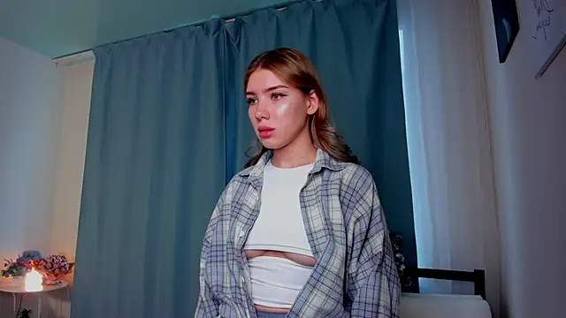 Snapshot of EmmaStoneWants chatting on January 15, 2026, 8:07 am EmmaStoneWants online show from January 15, 2026, 8:07 am