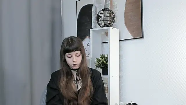 Snapshot of BellaLewter chatting on January 14, 2026, 3:15 pm BellaLewter online show from January 14, 2026, 3:15 pm