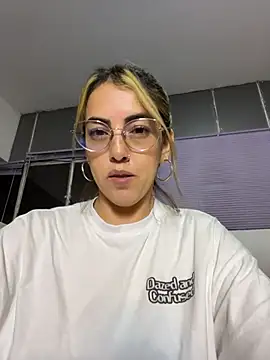 Paulinaa bella online show from February 12, 2026, 12:32 am