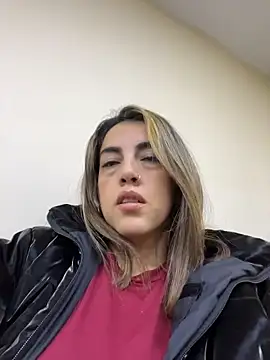 Paulinaa bella online show from March 3, 2026, 1:12 am