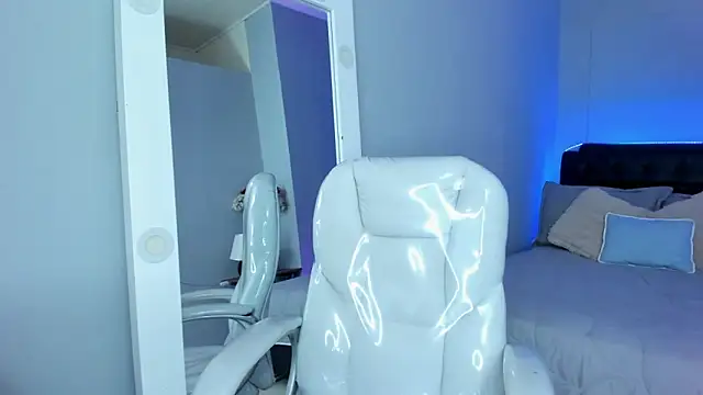 Liam9  online show from February 10, 2026, 12:04 pm