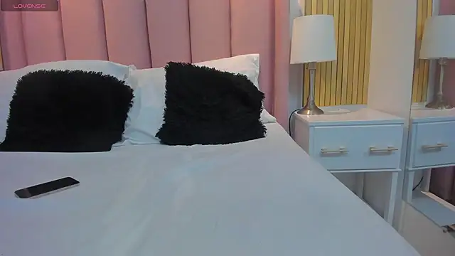 xXxSamantha   online show from February 27, 2026, 8:08 pm