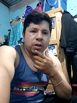 Snapshot of Dan_sexo chatting on January 12, 2026, 11:42 pm Dan sexo online show from January 12, 2026, 11:42 pm