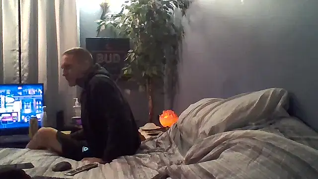 Snapshot of hotnready42069 chatting on January 12, 2026, 11:20 pm hotnready42069 online show from January 12, 2026, 11:20 pm