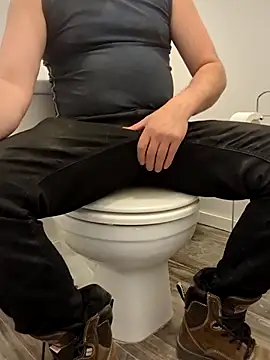 Greyd333 online show from April 14, 2026, 9:31 pm