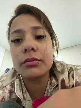 Snapshot of Pretty__Milf chatting on July 19, 2026, 2:36 pm Pretty Milf online show from July 19, 2026, 2:36 pm