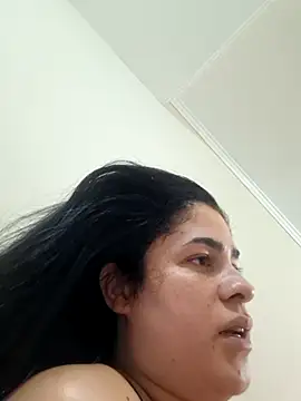 Neveencantada00 online show from March 7, 2026, 11:10 pm