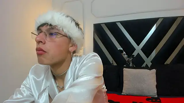 Alexander Collinss online show from February 13, 2026, 3:28 am