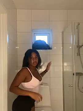 xo steffyxo 4 online show from July 24, 2026, 6:37 pm