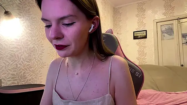 LavondaDeleston online show from February 4, 2026, 10:05 pm