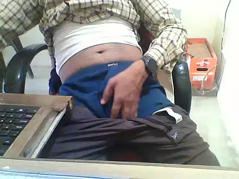 Snapshot of dream_king_1985 chatting on February 22, 2026, 5:10 am dream king 1985 online show from February 22, 2026, 5:10 am