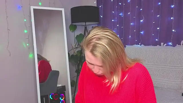 Sweet M1la online show from February 2, 2026, 4:55 am