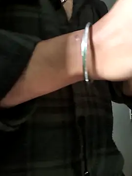 Hottlund6 online show from February 8, 2026, 2:20 am