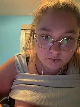 Snapshot of _maracr19_ chatting on June 24, 2026, 9:56 pm maracr19 online show from June 24, 2026, 9:56 pm