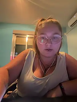 Snapshot of _maracr19_ chatting on July 15, 2026, 9:55 pm maracr19 online show from July 15, 2026, 9:55 pm