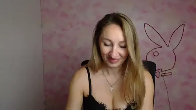 Snapshot of Diana_Sweeet_ chatting on May 8, 2026, 5:55 am Diana Sweeet online show from May 8, 2026, 5:55 am