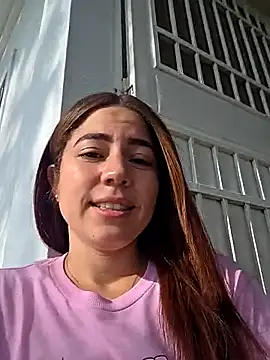 Snapshot of dani_ferreer1 chatting on June 21, 2026, 8:58 pm dani ferreer1 online show from June 21, 2026, 8:58 pm
