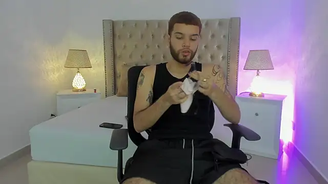 Alexo klenner online show from January 17, 2026, 7:50 pm