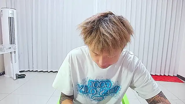 Chocolates-001 online show from July 11, 2026, 1:11 pm