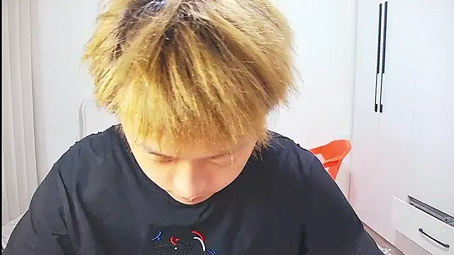 Chocolates-001 online show from June 18, 2026, 11:59 am
