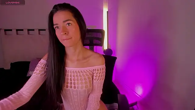 ella  olmos online show from March 11, 2026, 1:38 pm