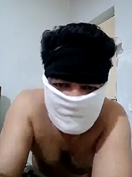 Snapshot of gujjuboysexy123 chatting on February 18, 2026, 11:17 am gujjuboysexy123 online show from February 18, 2026, 11:17 am