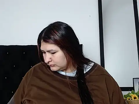 LauraHorny69 online show from February 23, 2026, 12:50 pm