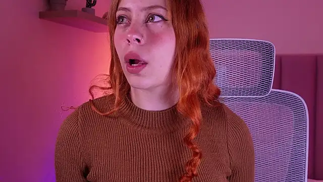 Snapshot of Maxiine chatting on February 2, 2026, 11:42 am Maxiine online show from February 2, 2026, 11:42 am