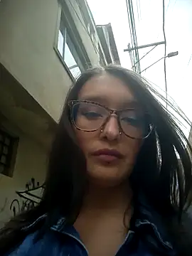 Snapshot of Karla-giraldo_1 chatting on February 11, 2026, 3:56 pm Karla-giraldo 1 online show from February 11, 2026, 3:56 pm