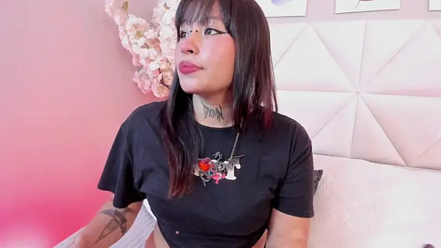 Adhara Vil online show from February 14, 2026, 7:25 pm