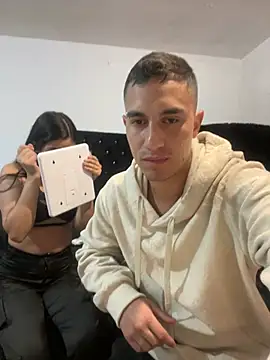 QUEENANDJOKER10 online show from January 16, 2026, 11:31 pm