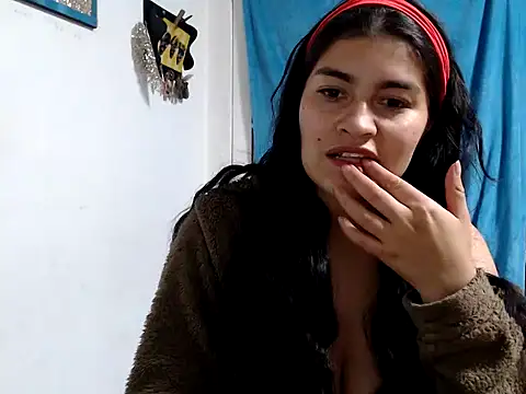 Snapshot of Scarlett_Hot69 chatting on February 27, 2026, 6:35 am Scarlett Hot69 online show from February 27, 2026, 6:35 am