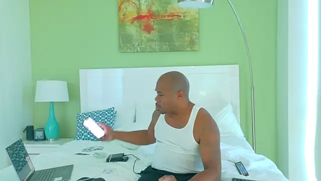 TheCrushExperience online show from March 12, 2026, 1:37 pm