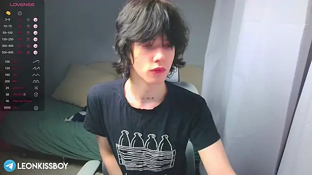 LeonBoykisser online show from March 18, 2026, 5:25 pm