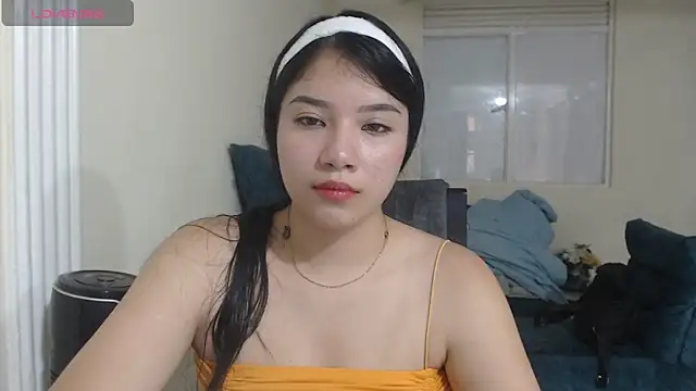 Snapshot of mia_girl07 chatting on May 2, 2026, 9:09 pm mia girl07 online show from May 2, 2026, 9:09 pm