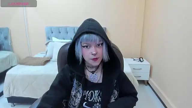 Bela Craxkerr online show from March 12, 2026, 1:04 pm