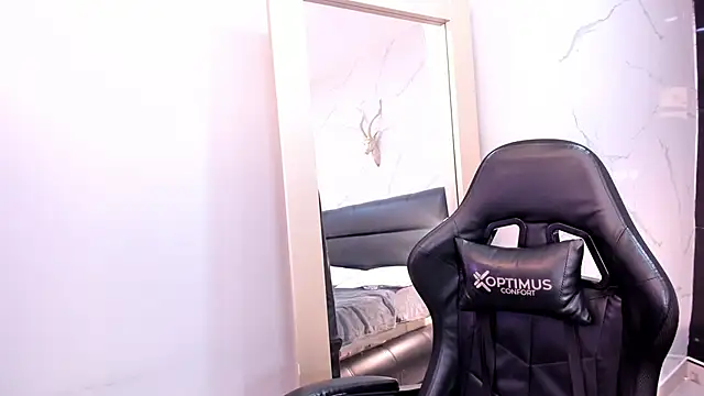 KomiCatt online show from February 6, 2026, 11:39 am