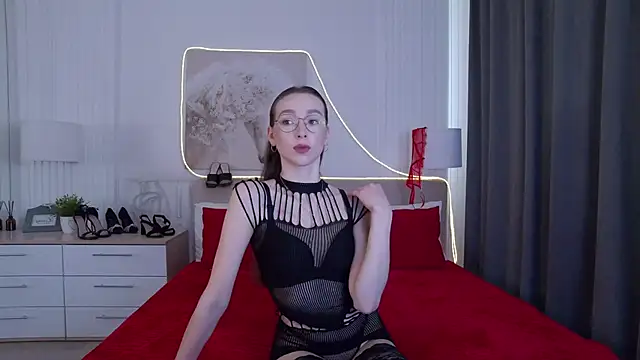 Emily Simon online show from April 8, 2026, 5:31 am