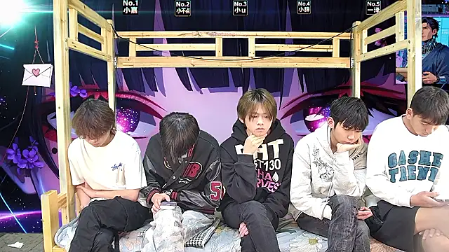 xiaohuangren01 online show from March 23, 2026, 1:28 am