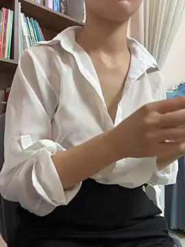 Snapshot of Mika-Spa21 chatting on June 7, 2026, 5:12 am Mika-Spa21 online show from June 7, 2026, 5:12 am